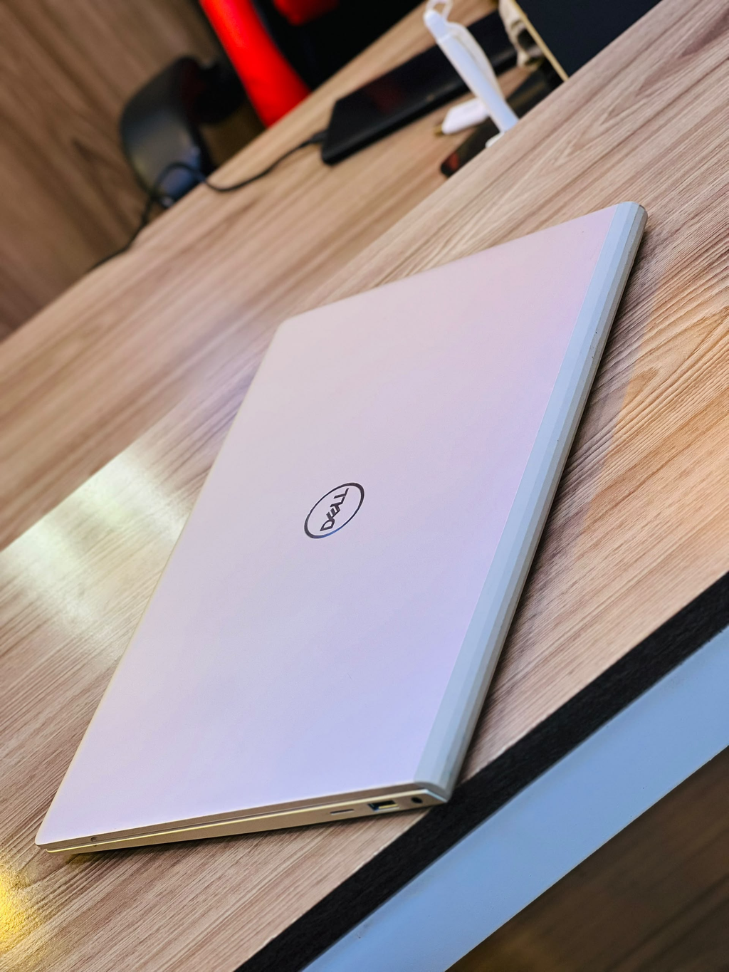 Dell Inspiron 5402 - Slim Profile Flat