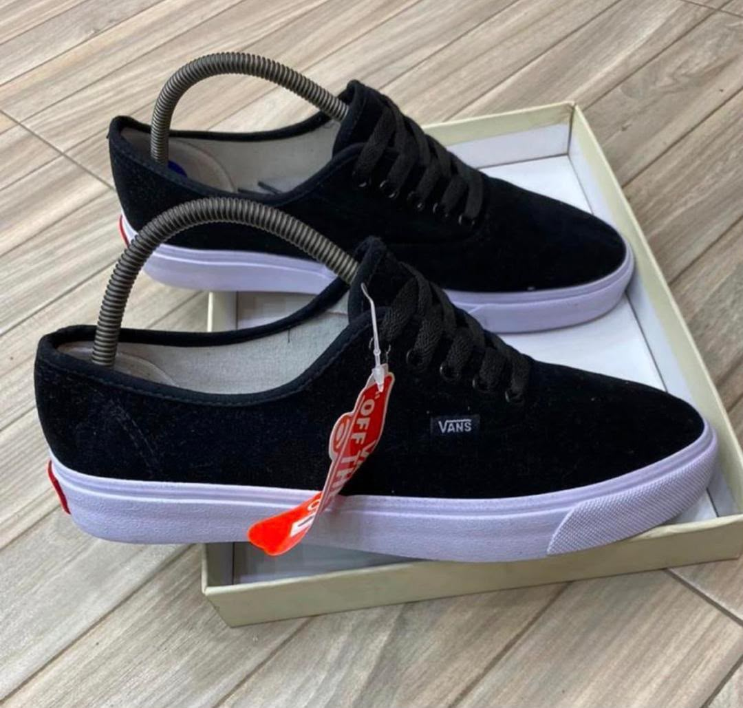 Vans Era Classic Sneakers - Black Suede