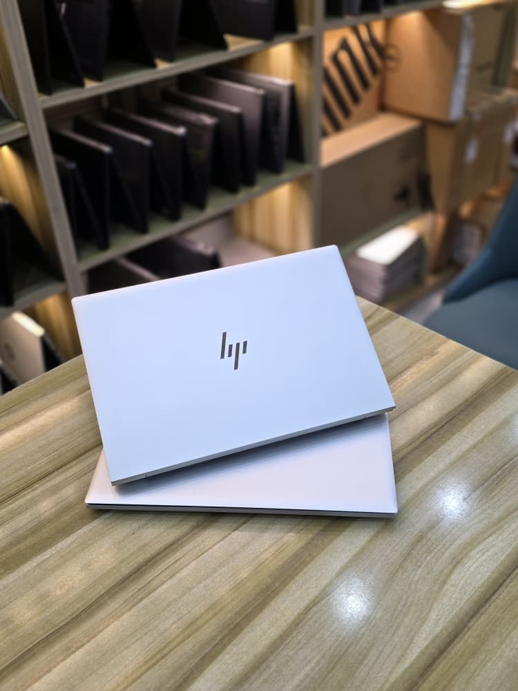 HP EliteBook 830 G8 - Imefungwa