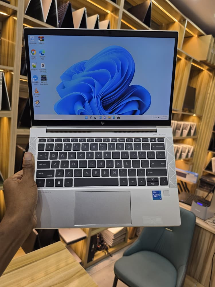 HP EliteBook 830 G8 - Mkononi