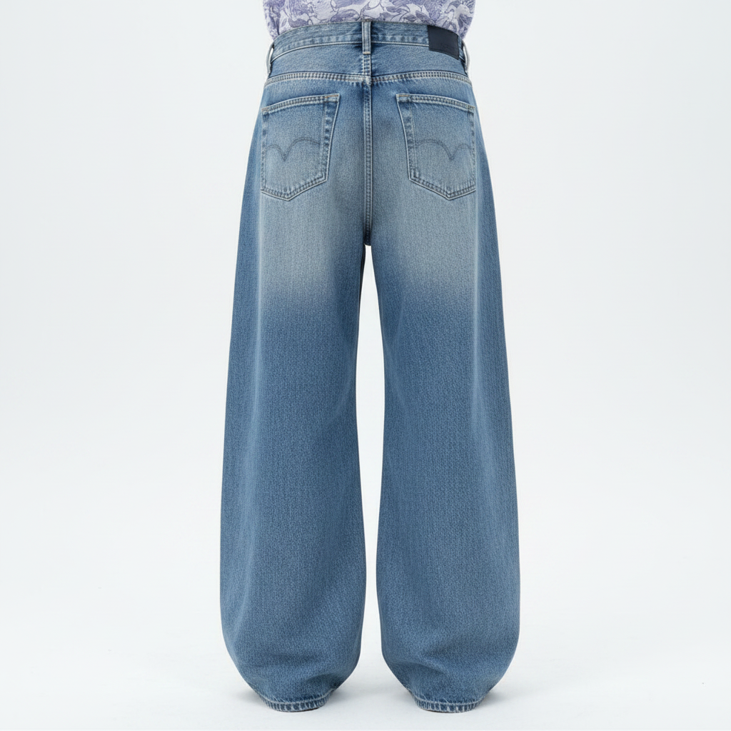 Baggy Jeans - Back View Wide Leg
